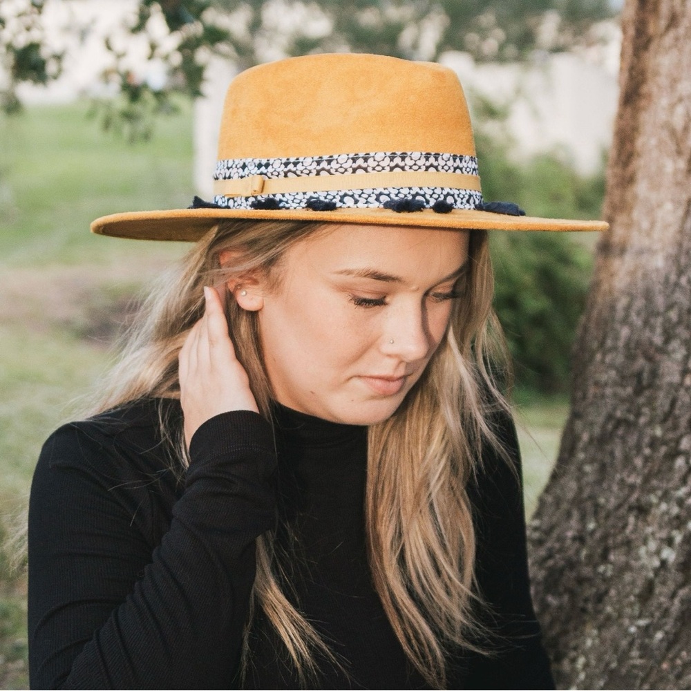 “Everlee” mustard yellow vegan suede rancher hat